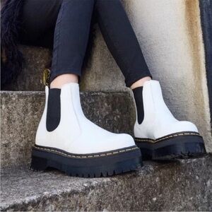 Unisex New Dr. Martens White Quad Smooth Leather Platform Chelsea Boots M4 W5